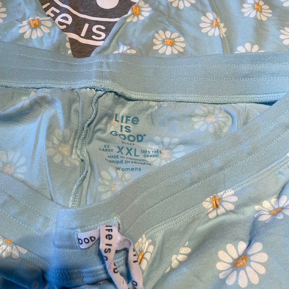 Life Is Good Pajamas Set - Picture 4 of 6